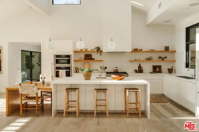 $5,799,999 | 6767 Wandermere Road, Malibu, CA 90265