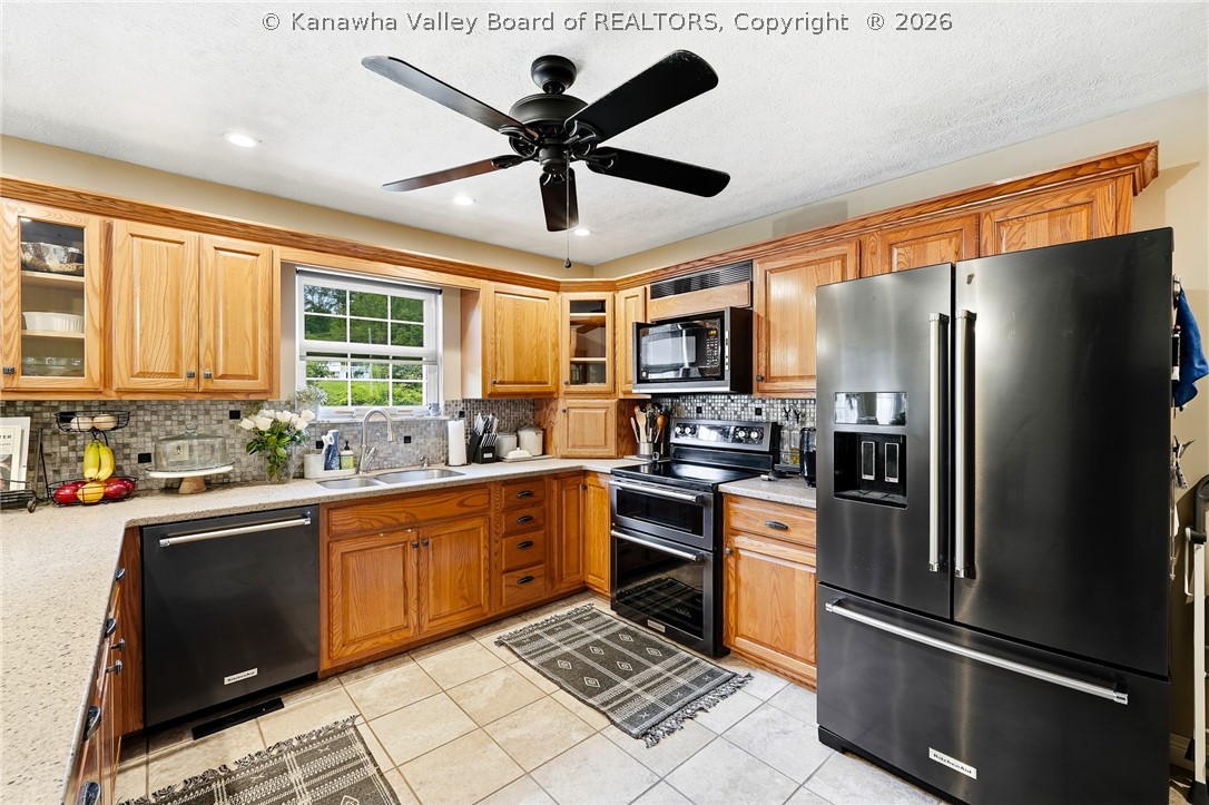 209 Smith Road Nitro, WV 25143 - Photo 11 of 40 Gallery Image 11