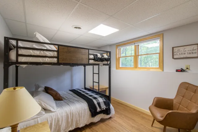 $1,695 | 670 Wayeeses Shore, Morgan, VT 05872