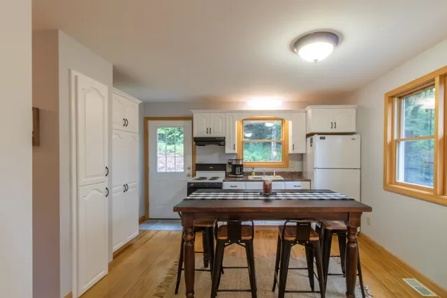 $1,695 | 670 Wayeeses Shore, Morgan, VT 05872