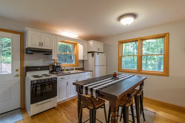 $1,695 | 670 Wayeeses Shore, Morgan, VT 05872