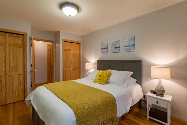 $1,695 | 670 Wayeeses Shore, Morgan, VT 05872