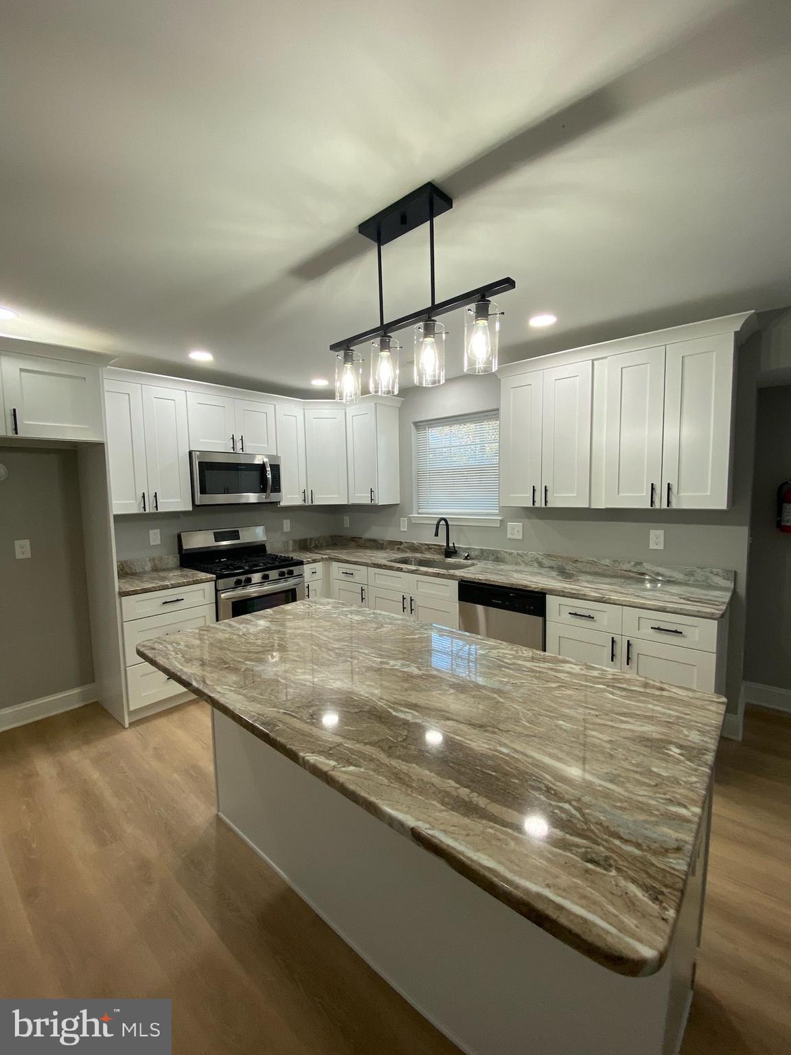 211 2nd Street Fieldsboro, NJ 08505 - Photo 7 of 21