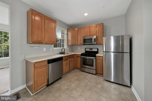 $2,950 | 7544 East Plateau Drive, Hanover, MD 21076