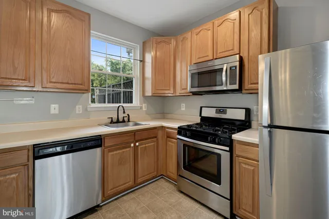 $2,950 | 7544 East Plateau Drive, Hanover, MD 21076