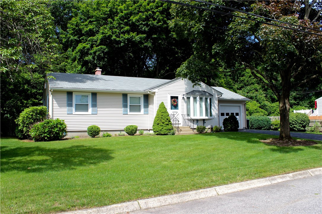 85 Woodcrest Road Warwick, RI 02889 - Photo 1 of 26 Gallery Image 1