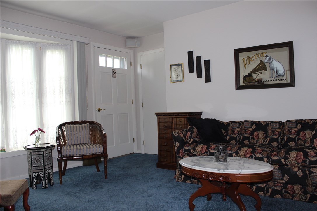 85 Woodcrest Road Warwick, RI 02889 - Photo 11 of 26 Gallery Image 11