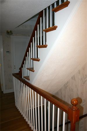 28 Boxford Road Topsfield, MA 01983 - Photo 17 of 27 Gallery Image 17