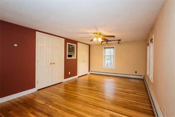 28 Boxford Road Topsfield, MA 01983 - Photo 18 of 27 Gallery Image 18