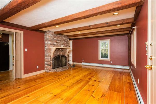 28 Boxford Road Topsfield, MA 01983 - Photo 8 of 27 Gallery Image 8