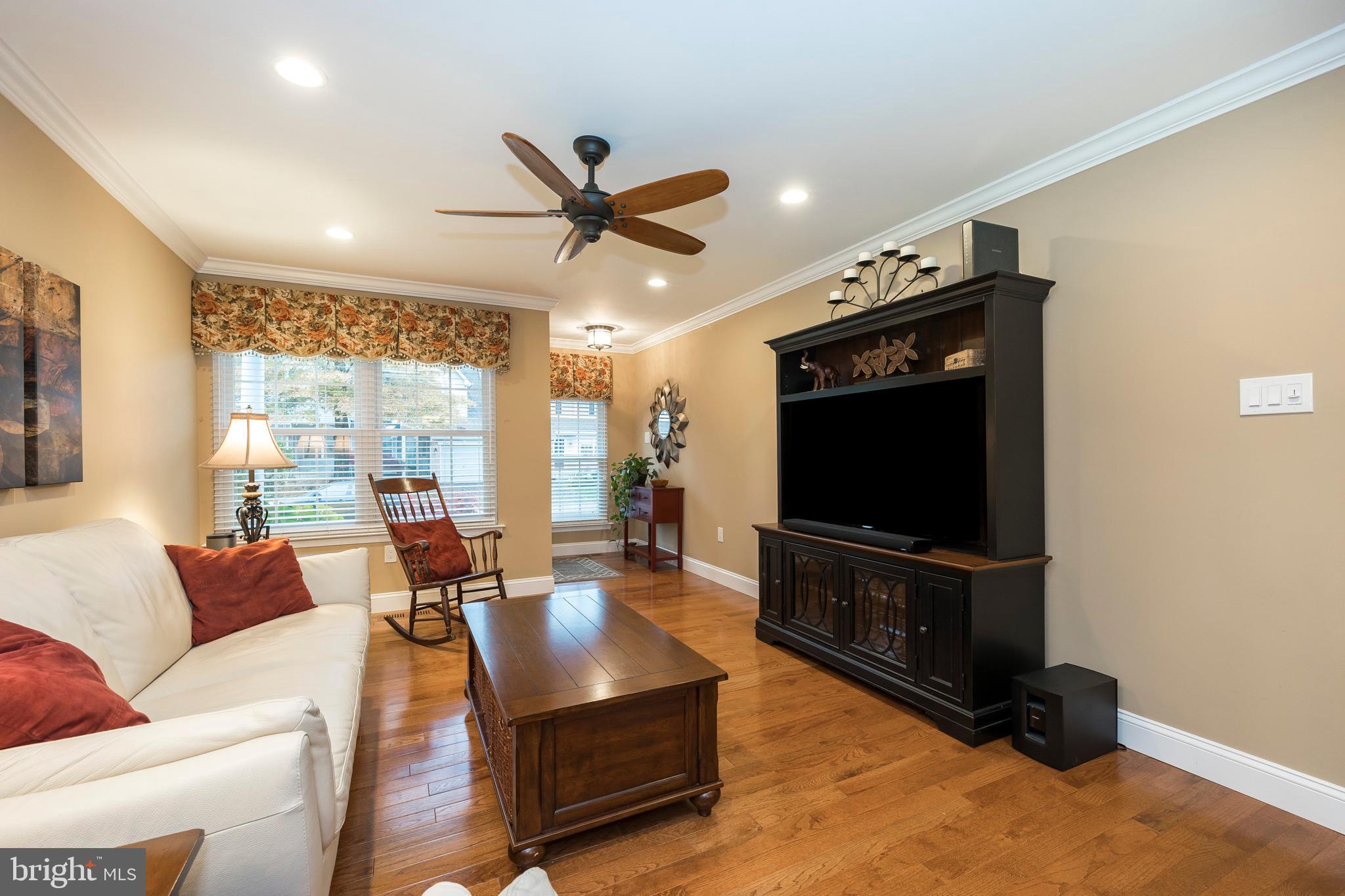 3016 Greenes Way Circle Collegeville, PA 19426 - Photo 2 of 26 Living room