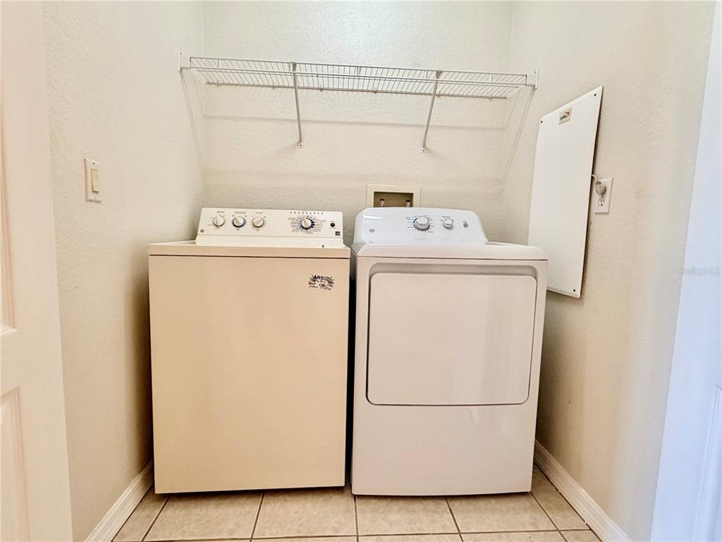 819 Fairwaycove Lane, Unit 102 Bradenton, FL 34212 - Photo 37 of 56