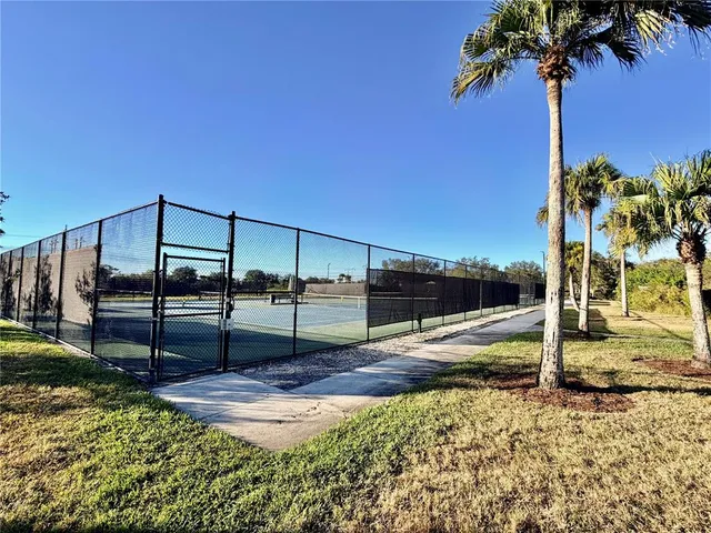 $2,150 | 819 Fairwaycove Lane, Unit 102, Bradenton, FL 34212