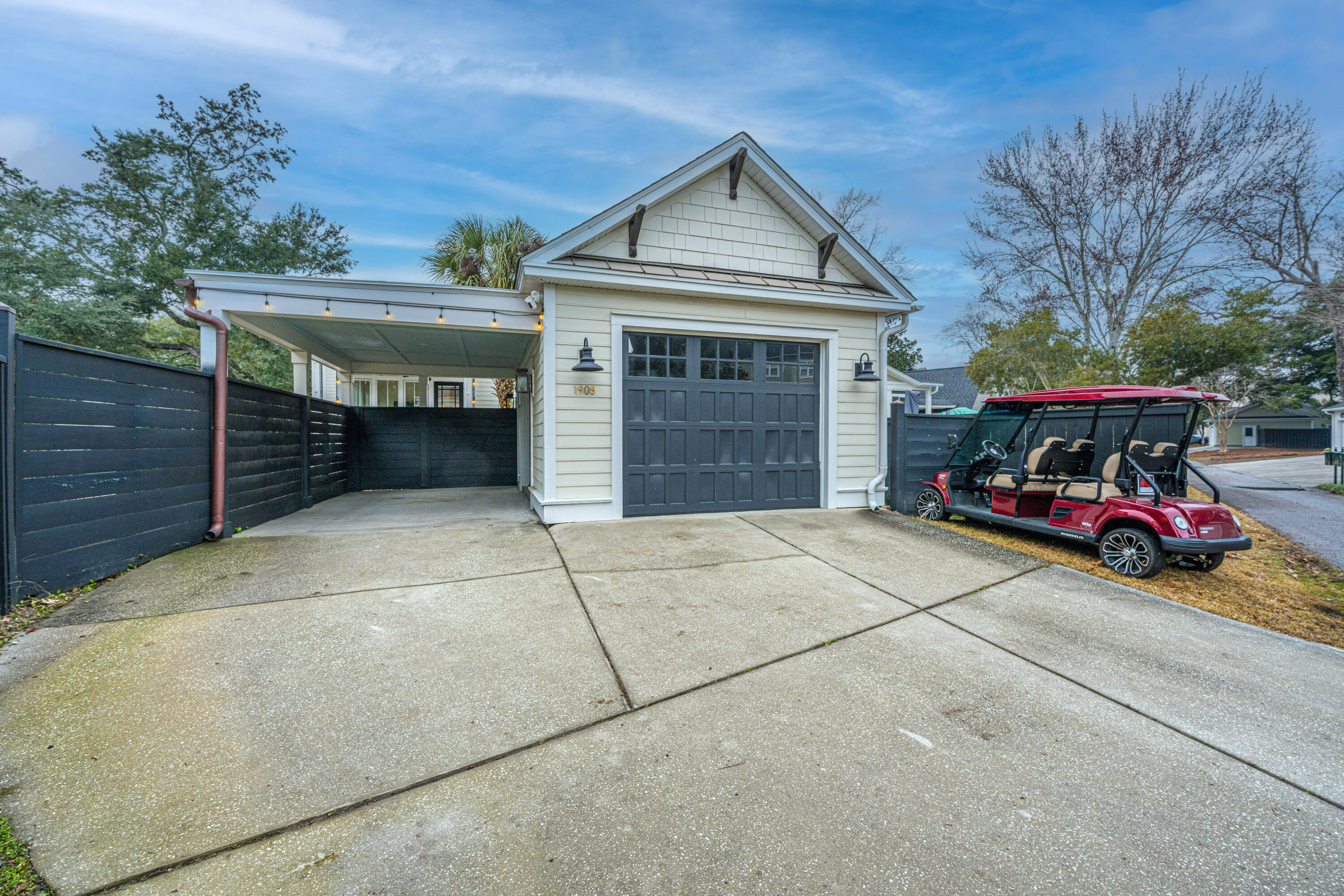 1908 Mahone Court Charleston, SC 29492 - Photo 58 of 77 1908MahoneCt083