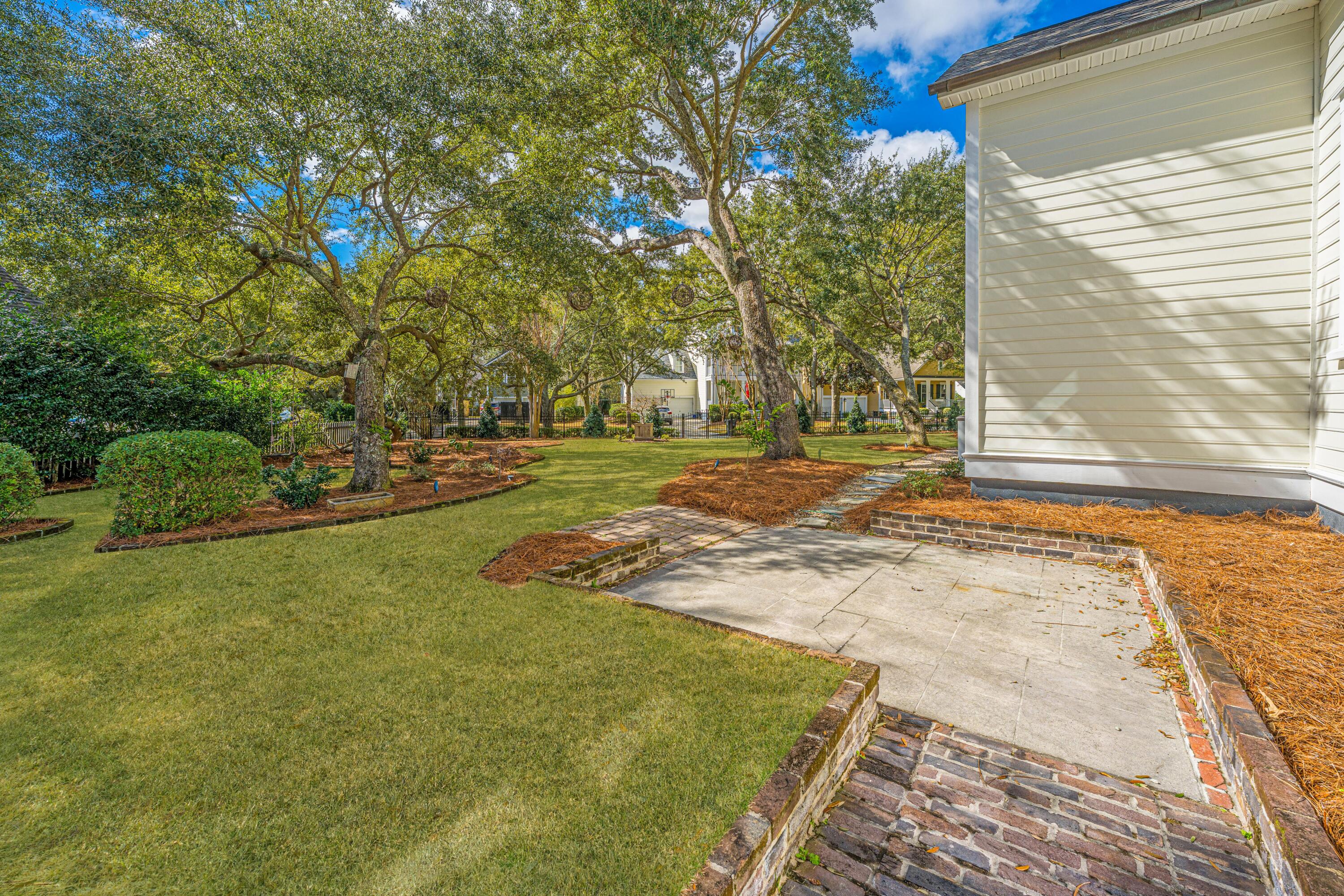 1908 Mahone Court Charleston, SC 29492 - Photo 75 of 77 1908MahoneCtEXT027