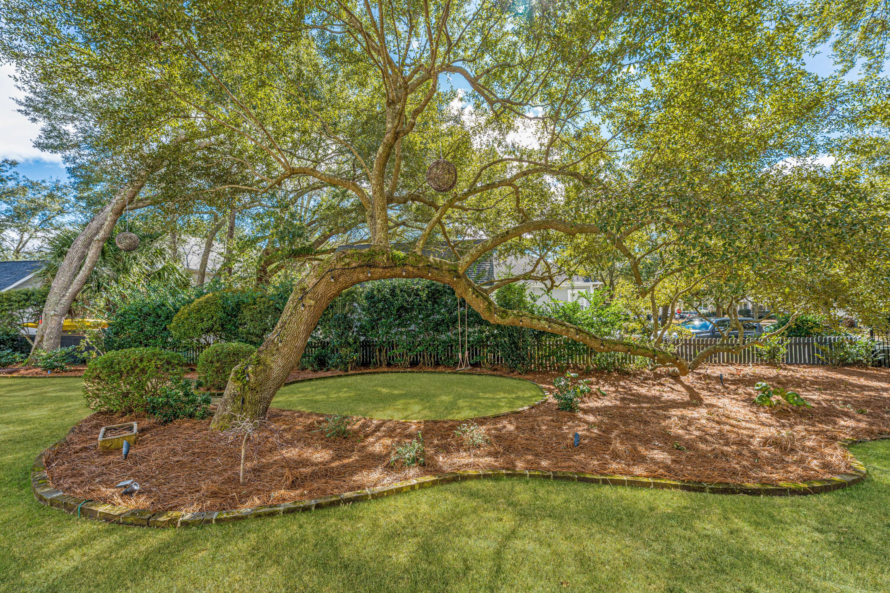 1908 Mahone Court Charleston, SC 29492 - Photo 8 of 77 1908MahoneCtEXT022