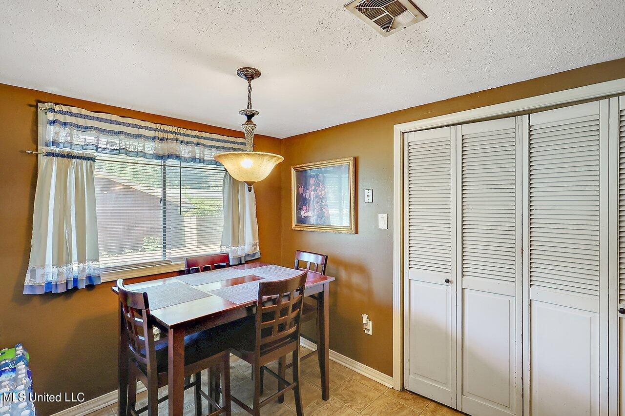 740 Woodhill Road Jackson, MS 39206 - Photo 16 of 27 740 Woodhill Rd 21