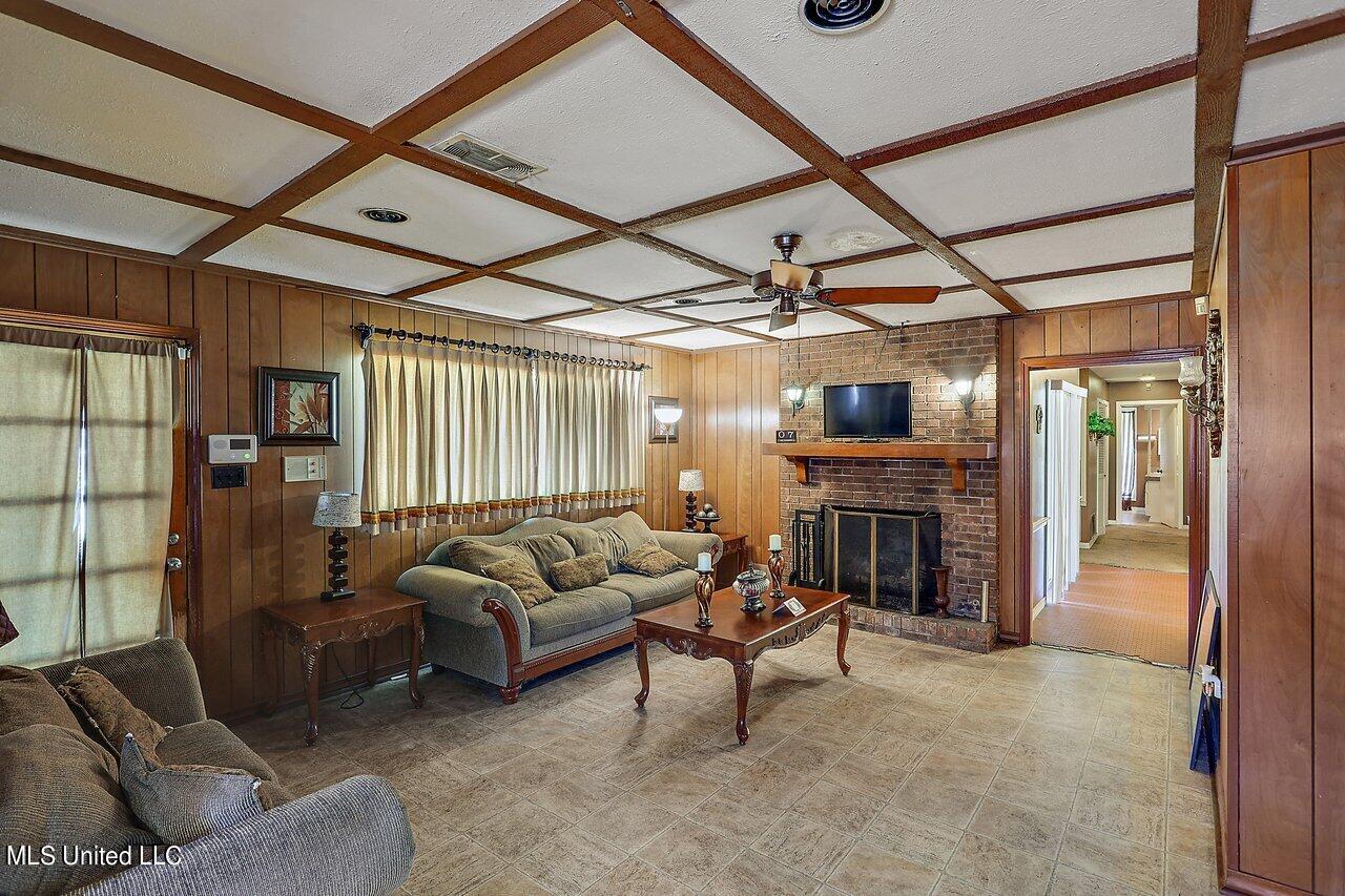 740 Woodhill Road Jackson, MS 39206 - Photo 5 of 27 740 Woodhill Rd 6