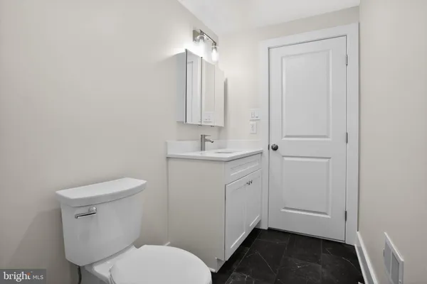 $2,895 | 344 Grove Street, Bridgeport, PA 19405