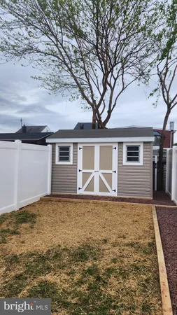 $2,895 | 344 Grove Street, Bridgeport, PA 19405