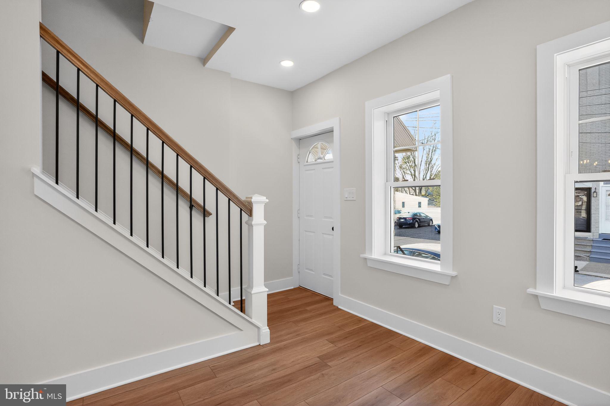 344 Grove Street Bridgeport, PA 19405 - Photo 3 of 28