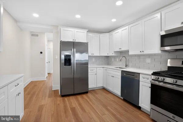 $2,895 | 344 Grove Street, Bridgeport, PA 19405