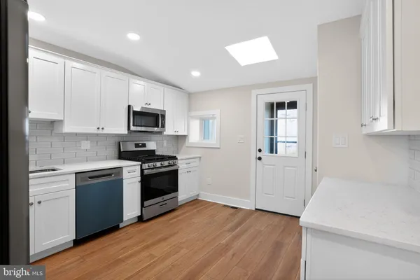 $2,895 | 344 Grove Street, Bridgeport, PA 19405