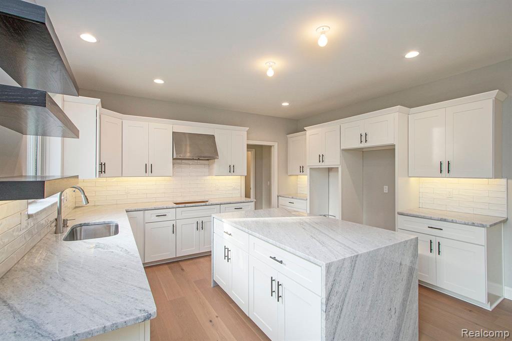 2919 Basil Drive Rochester Hills, MI 48309 - Photo 12 of 49