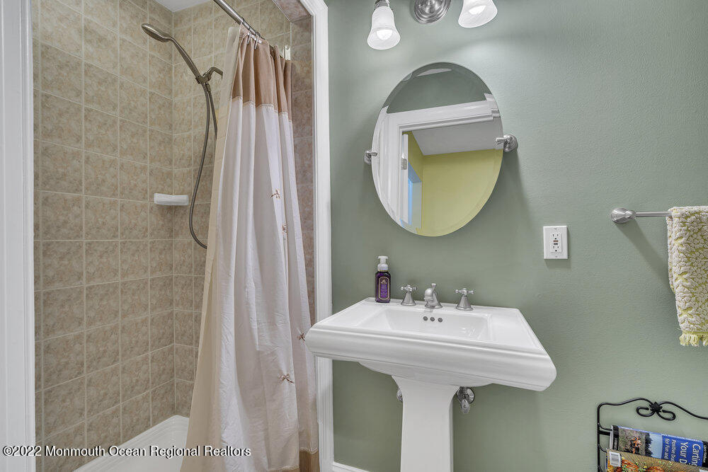 190 Long Swamp Road New Egypt, NJ 08533 - Photo 11 of 50 020_ev202858