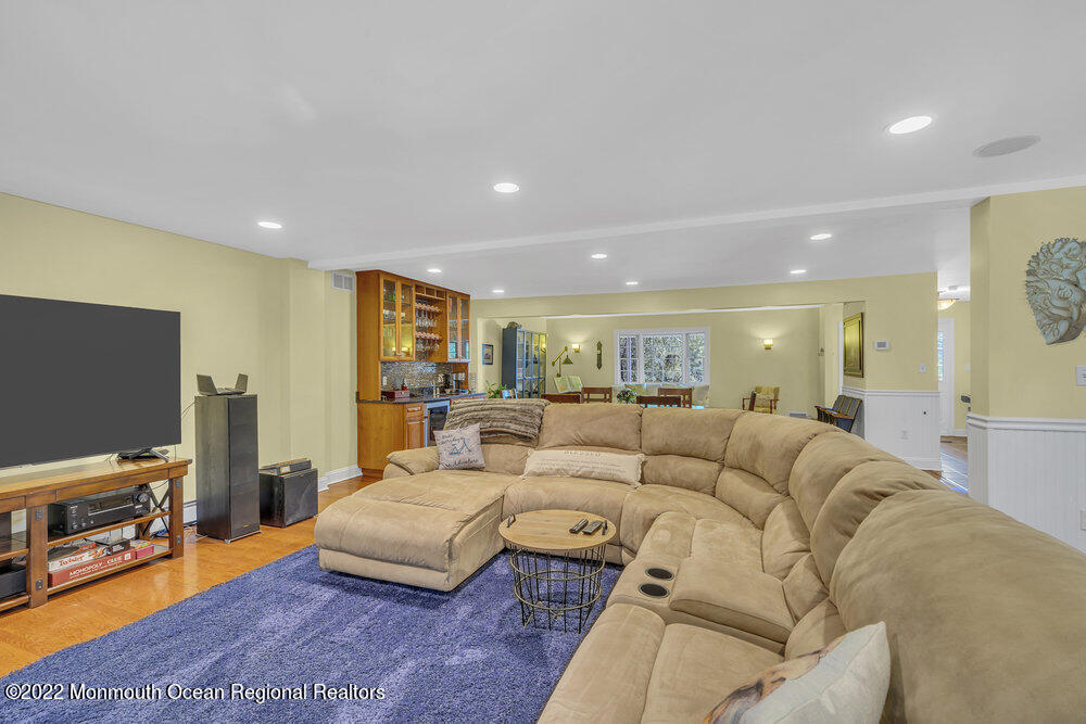 190 Long Swamp Road New Egypt, NJ 08533 - Photo 10 of 50 019_ev202818