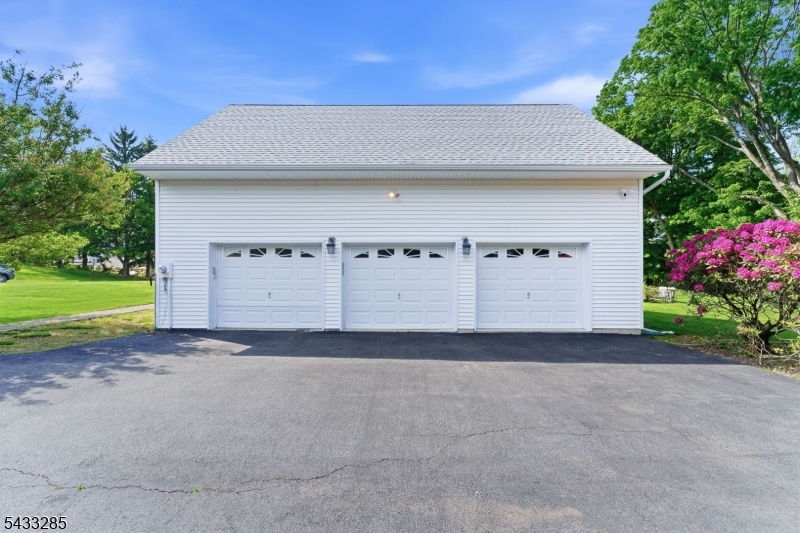 3 Elm Street Chester, NJ 07930 - Photo 26 of 40