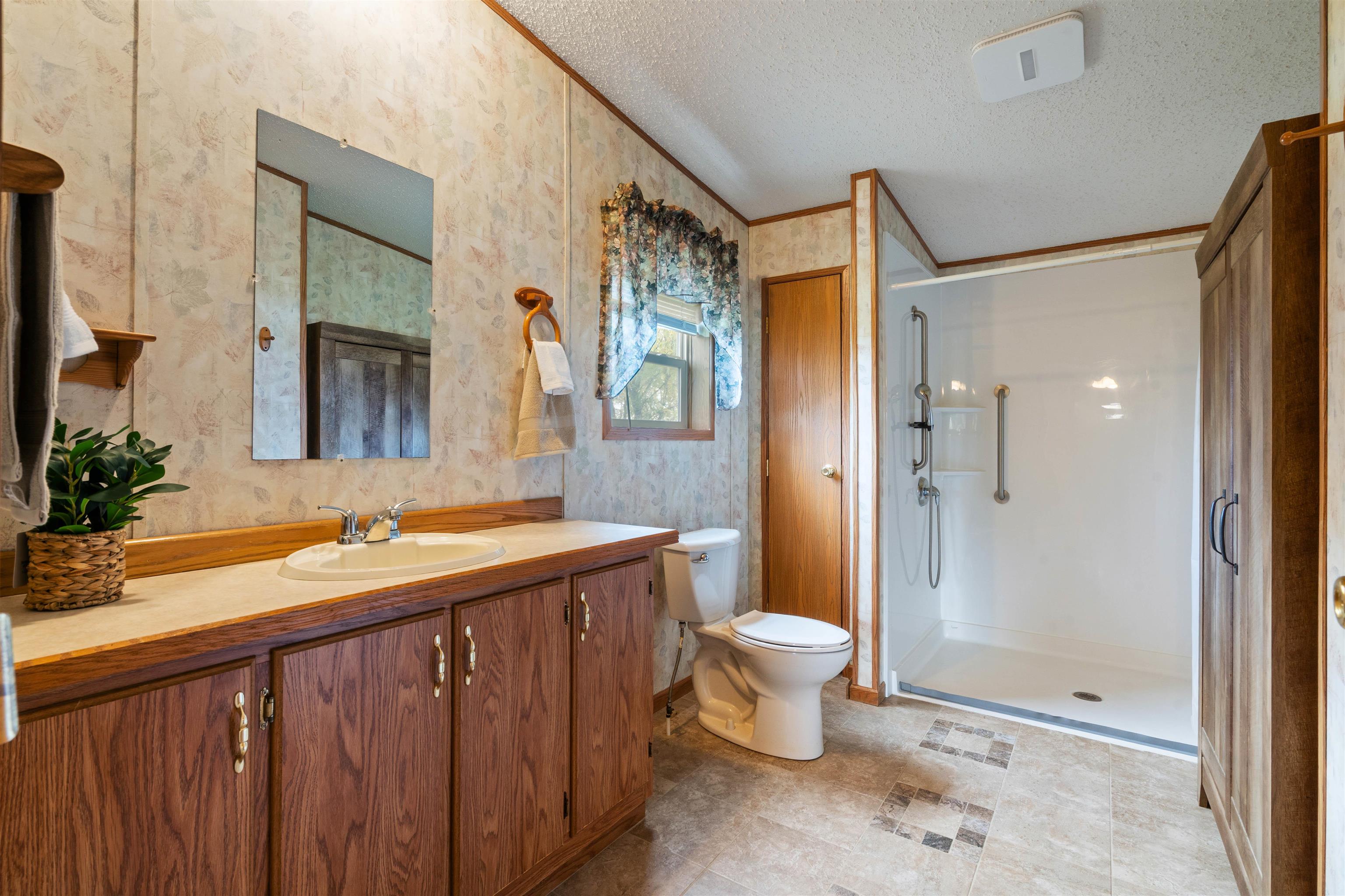 2604 North 32nd Street Superior, WI 54880 - Photo 13 of 29