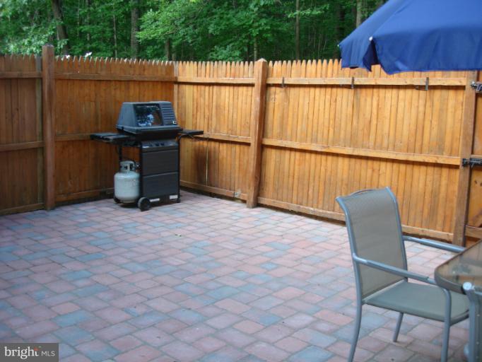 5941 Minutemen Road, Unit 256 Springfield, VA 22152 - Photo 11 of 30 Exterior (Rear)