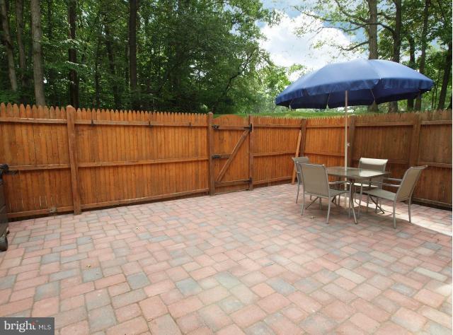 5941 Minutemen Road, Unit 256 Springfield, VA 22152 - Photo 3 of 30 Exterior (Rear)