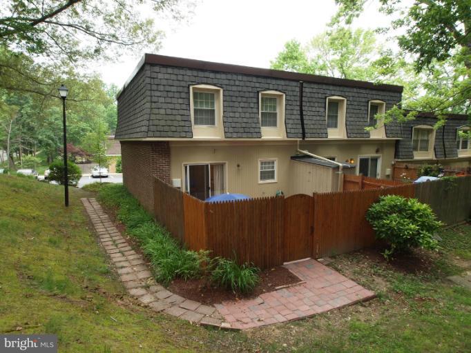 5941 Minutemen Road, Unit 256 Springfield, VA 22152 - Photo 23 of 30 Exterior (Rear)