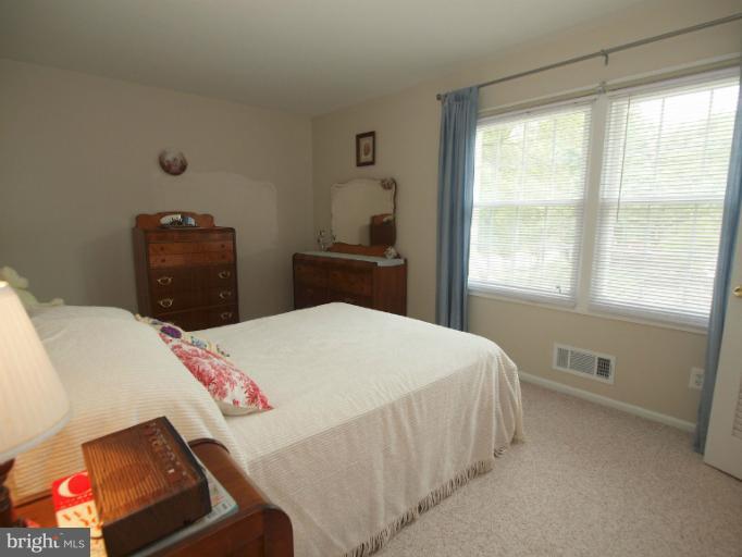 5941 Minutemen Road, Unit 256 Springfield, VA 22152 - Photo 24 of 30 Bedroom (Master)