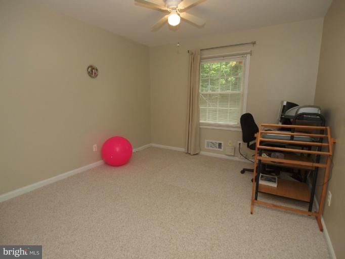 5941 Minutemen Road, Unit 256 Springfield, VA 22152 - Photo 25 of 30 Bedroom