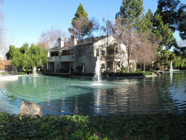 905 West Middlefield Road, Unit 904 Mountain View, CA 94043 - Photo 1 of 7 Gallery Image 1