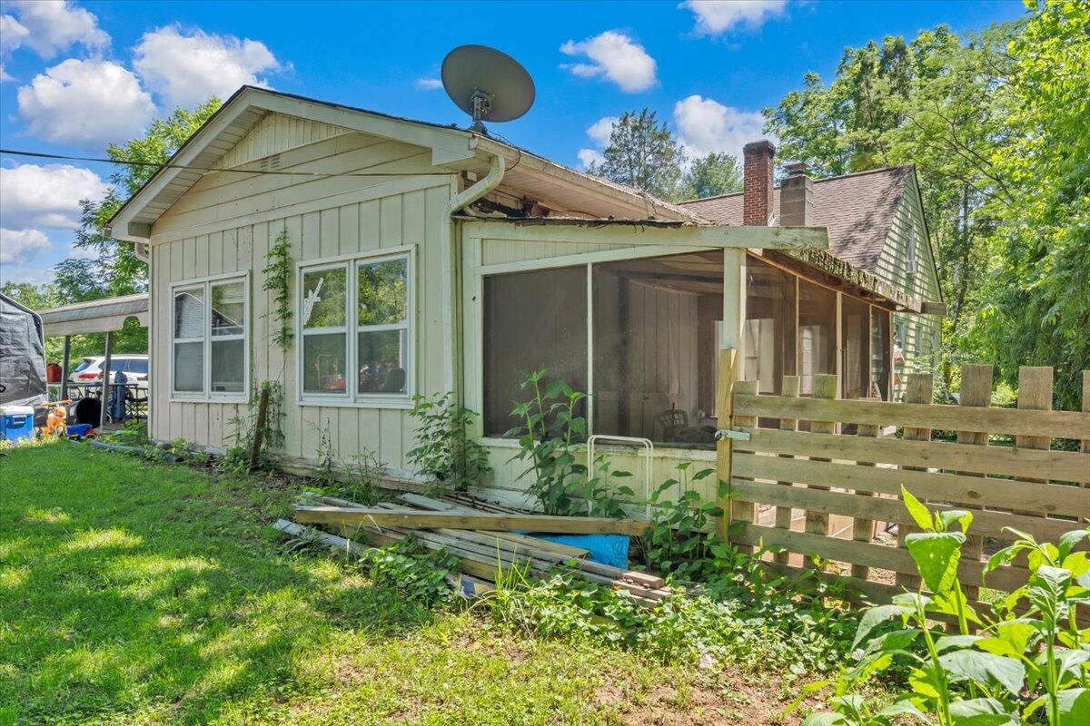 143 Tower Road Bassett, VA 24055 - Photo 9 of 48 34-MIB02316
