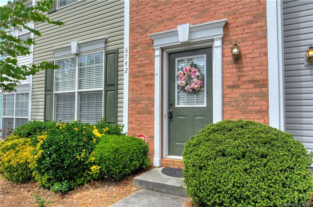 6742 Rothchild Drive Charlotte, NC 28270 - Photo 3 of 38