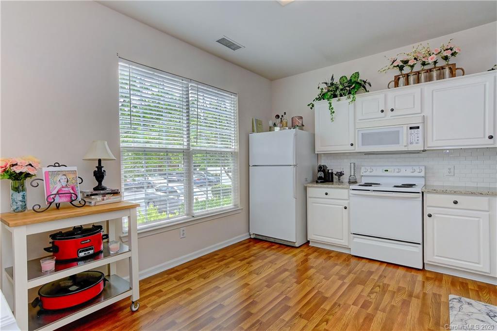 6742 Rothchild Drive Charlotte, NC 28270 - Photo 6 of 38