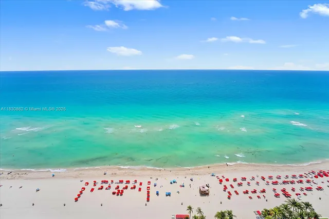 a view of an outdoor space