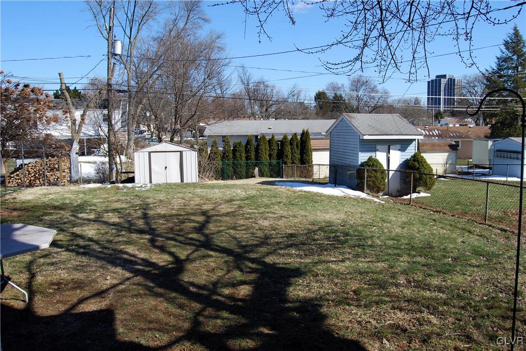 1329 Crestwood Road Bethlehem, PA 18018 - Photo 33 of 34 Gallery Image 33