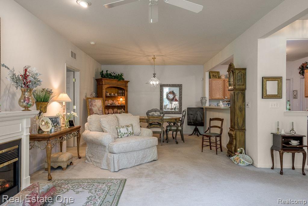 1902 Flagstone Circle, Unit 75 Rochester, MI 48307 - Photo 4 of 19 1902 Flagstone, Rochester MI, Koteles, 08-17-15-971-Edit.jpg