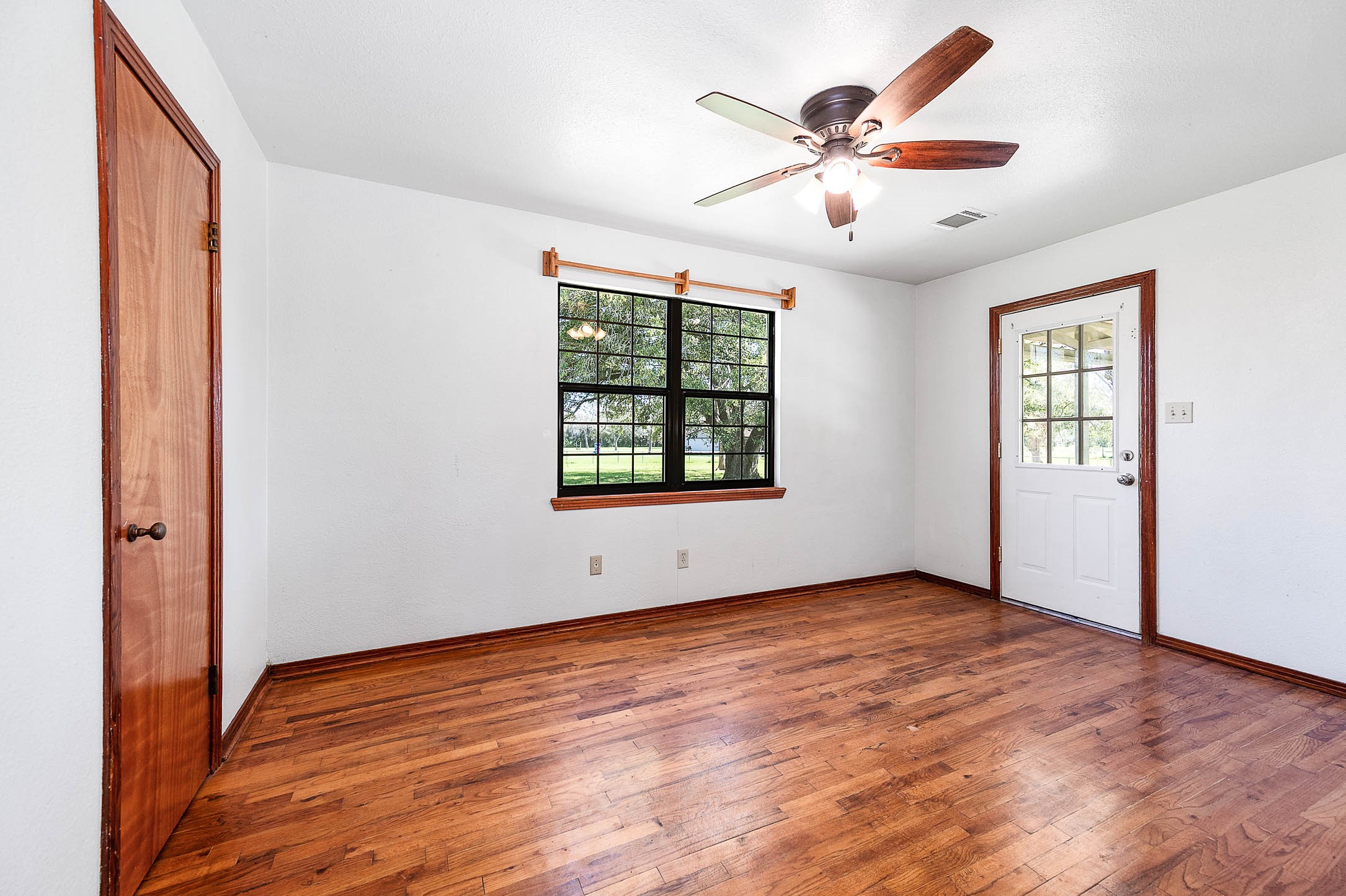 2474 Gates Road Alvin, TX 77511 - Photo 24 of 37 3RD BEDROOM/OFFICE