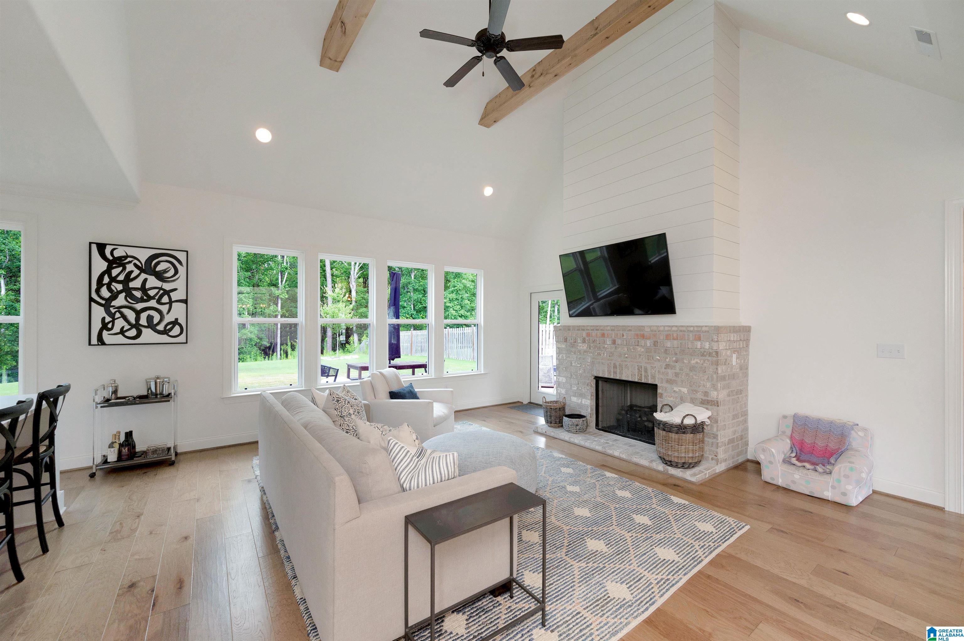 325 Kinross Cove Pelham, AL 35124 - Photo 10 of 48