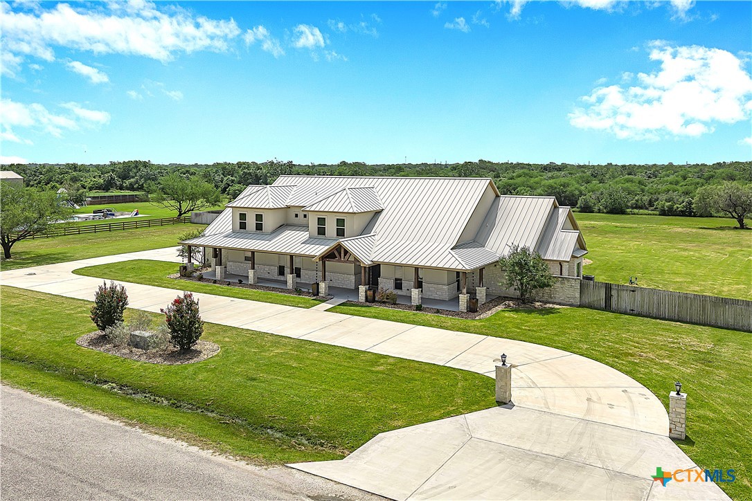 158 Sendera Loop Victoria, TX 77904 - Photo 3 of 47