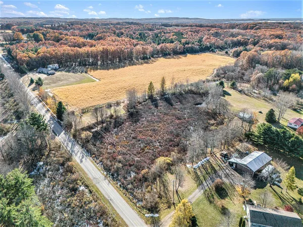 $75,000 | 2707 North 48th Avenue, Mears, MI 49436