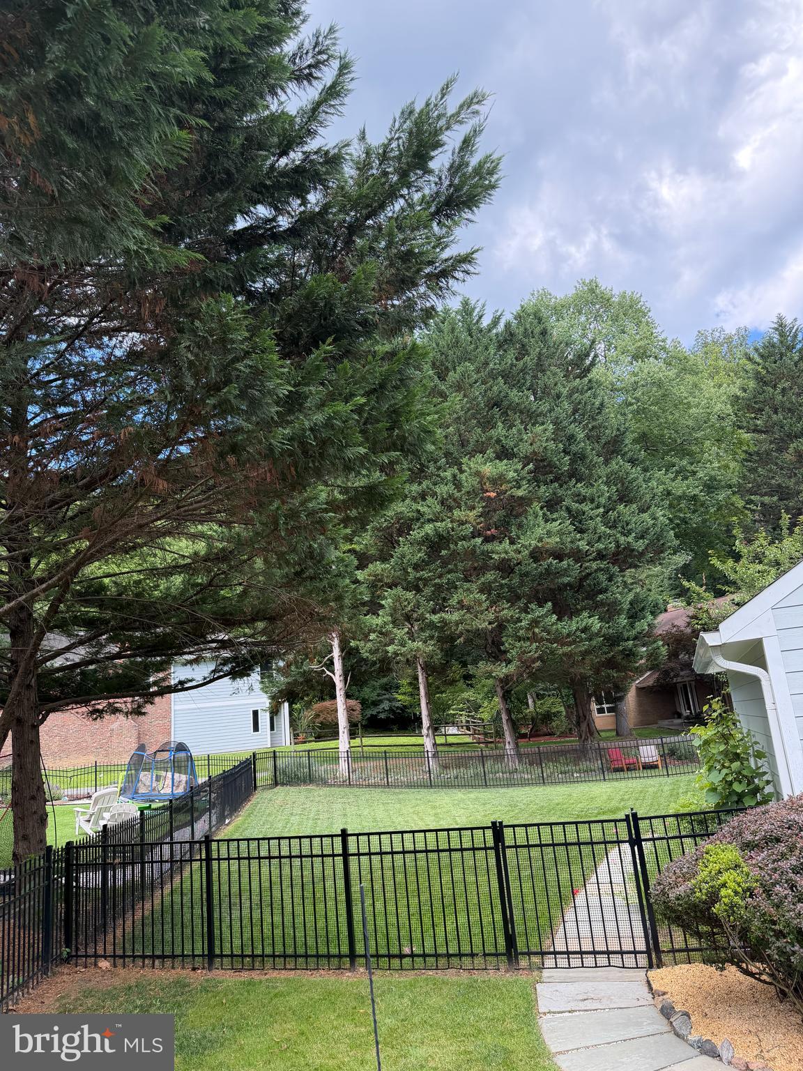 7726 Seven Locks Road Bethesda, MD 20817 - Photo 32 of 35