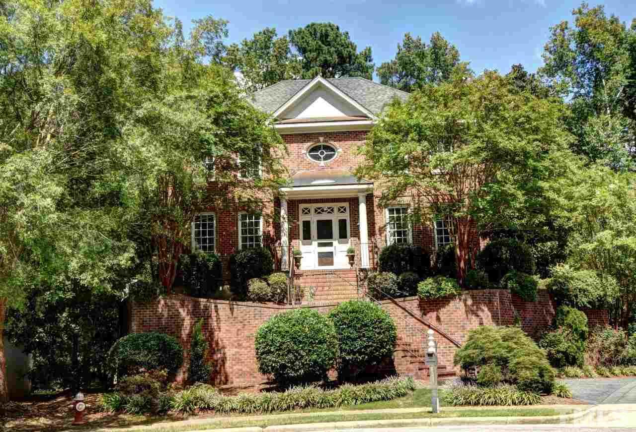 ALL Brick Georgian Style house on cul-de-sac.  Side entry garage with room for 3 cars